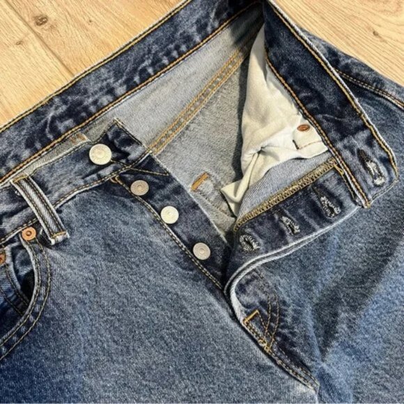 Levi’s straight leg high rise jeans light wash size 31 W - Picture 15 of 15